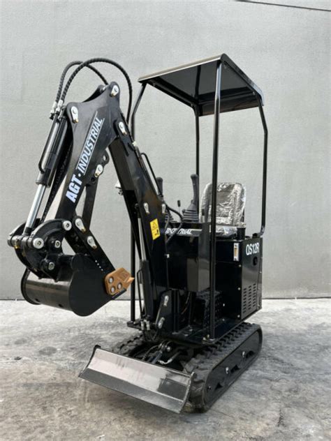 agt qs12r mini excavator reviews